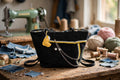 Borsa Denim Nero Uncinetto con Charm Cuore Giallo – Pezzo Unico